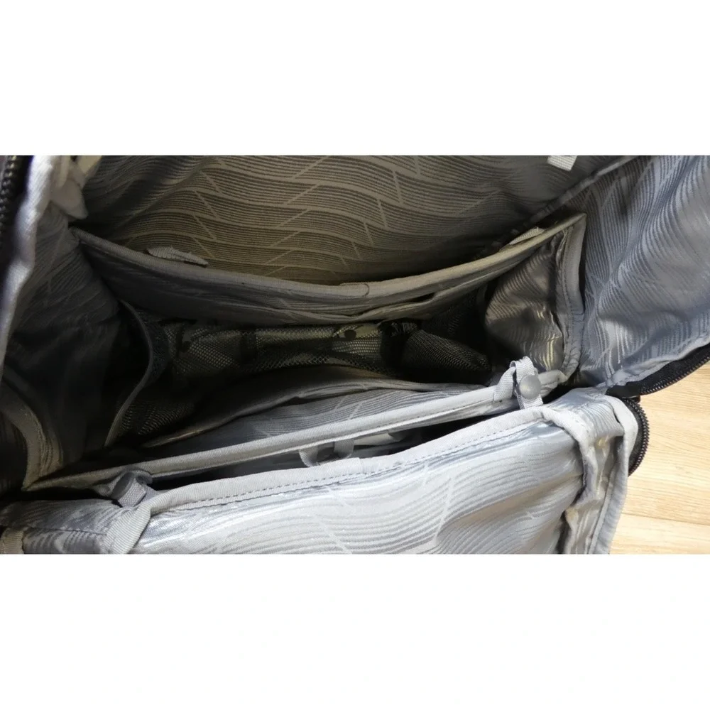 LO & SONS Hakuba Padded Laptop Backpack in Black - Multi Pocket Organizer NWT